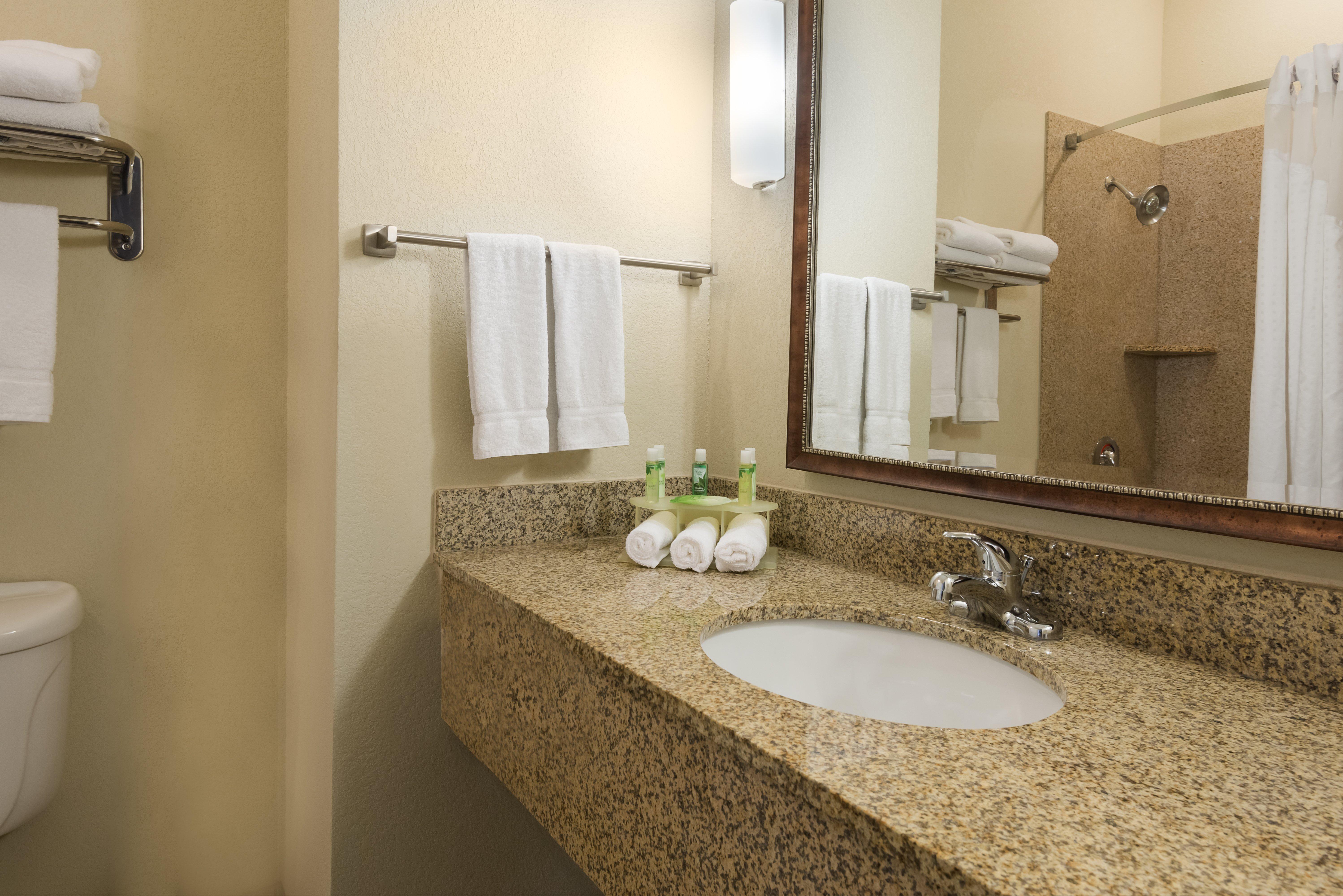Holiday Inn Express Hotel & Suites New Iberia - Avery Island By Ihg Exterior photo